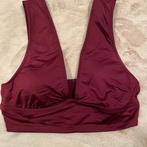 Deep cut mesh paneled bikini top